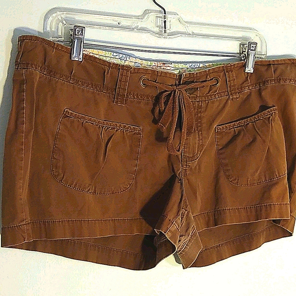 Decree Worn look shorts